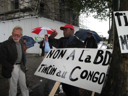 Affaire « Tintin au Congo » : sit-in sous la pluie